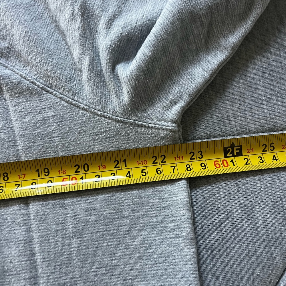 Athleta women’s Light Gray Sweatshirt - Picture 6 of 7